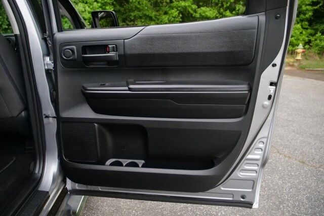 2018 Toyota Tundra SR5 4X4 / TRD Off Road PKG / Wheels & Tires Upgrade! High Point NC