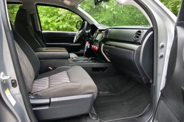 2018 Toyota Tundra SR5 4X4 / TRD Off Road PKG / Wheels & Tires Upgrade! High Point NC