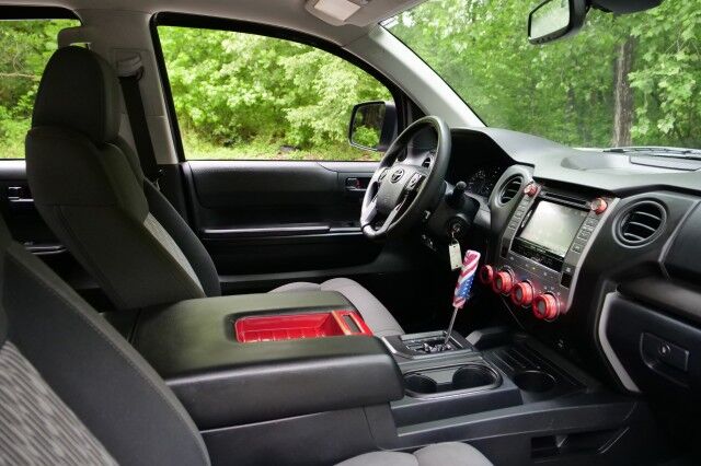 2018 Toyota Tundra SR5 4X4 / TRD Off Road PKG / Wheels & Tires Upgrade! High Point NC