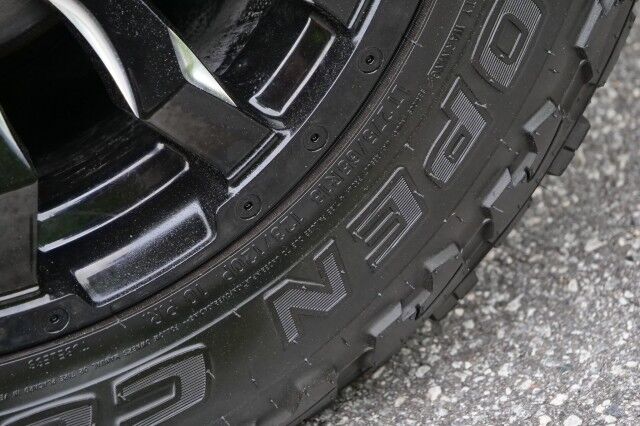 2018 Toyota Tundra SR5 4X4 / TRD Off Road PKG / Wheels & Tires Upgrade! High Point NC