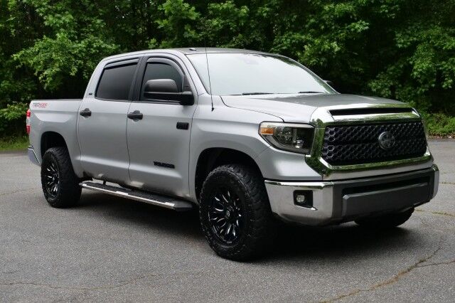 2018 Toyota Tundra SR5 4X4 / TRD Off Road PKG / Wheels & Tires Upgrade! High Point NC