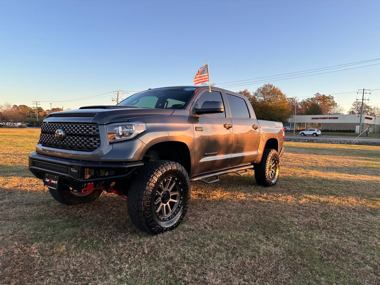 2018 Toyota Tundra SR5 5.7L V8 CREWMAX 4X4, TRD SPORT 4X4 LIFTED
