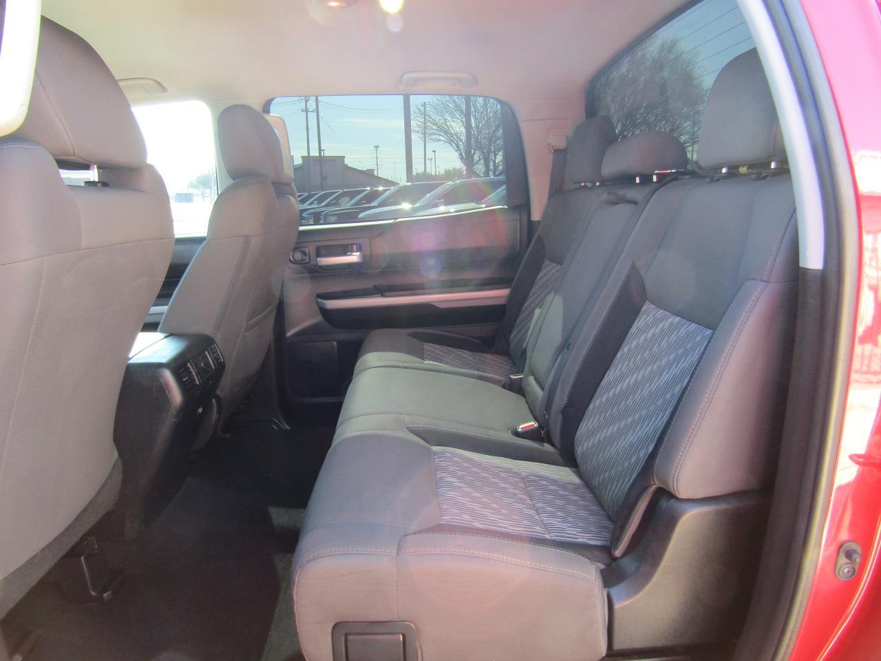 2018 Toyota Tundra SR5 CrewMax 5.5 Bed 5.7L (Natl) Grand Prairie TX