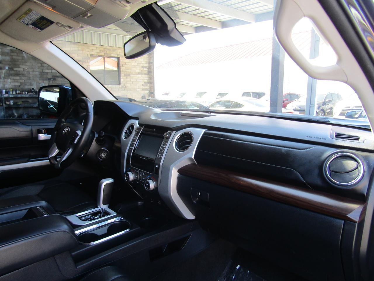 2018 Toyota Tundra SR5 CrewMax 5.5' Bed 5.7L (Natl) Grand Prairie TX