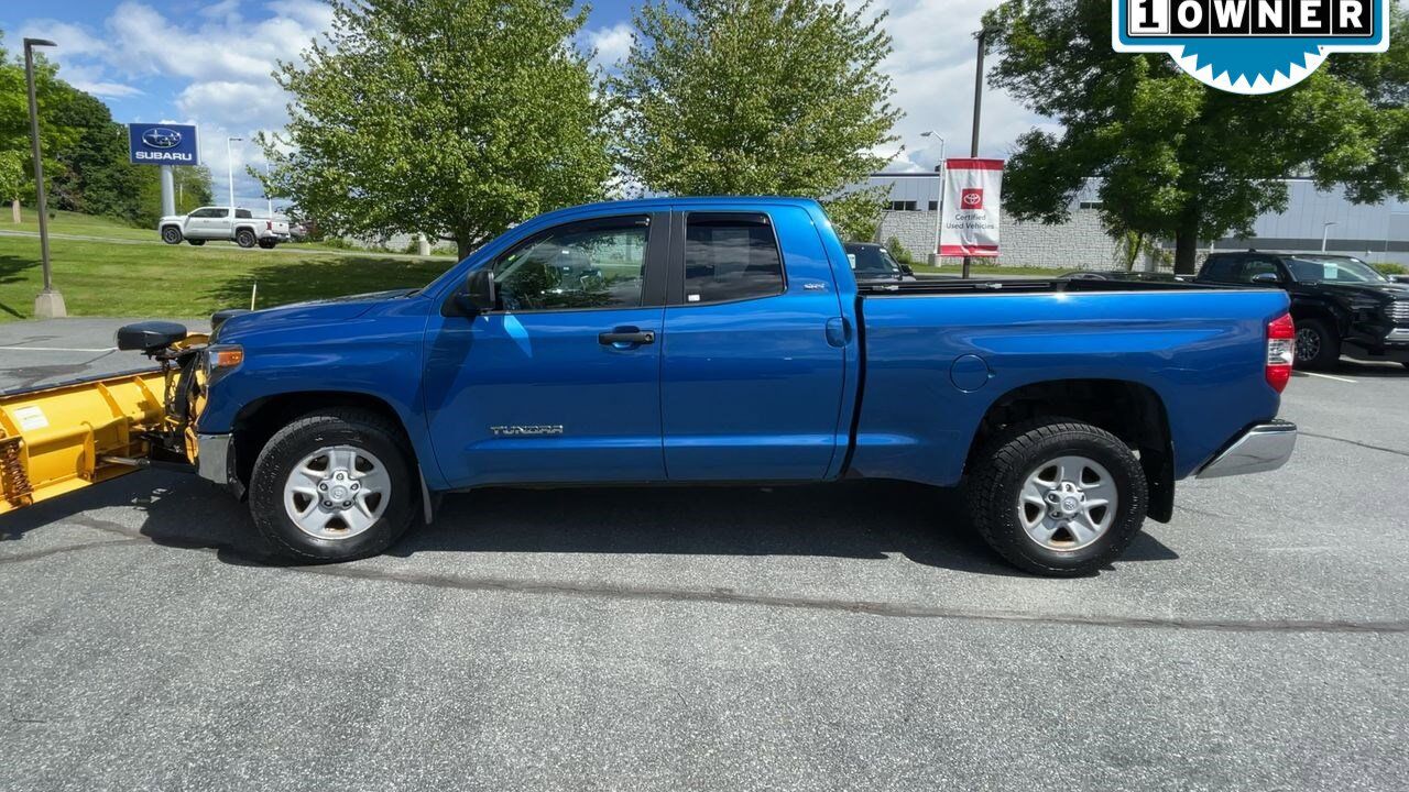 2018 Toyota Tundra SR5 White River Junction VT