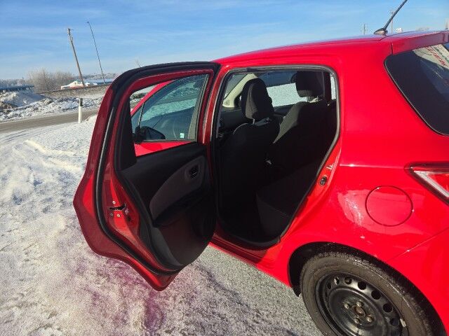 2018 Toyota Yaris Hatchback LE Whitecourt AB