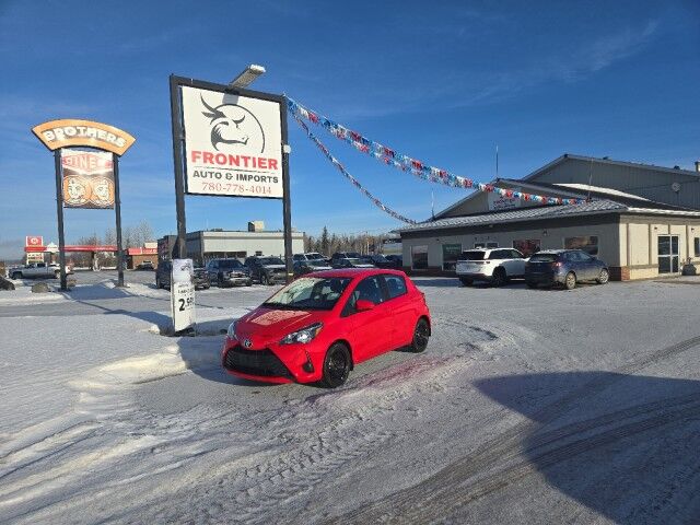 2018 Toyota Yaris Hatchback LE