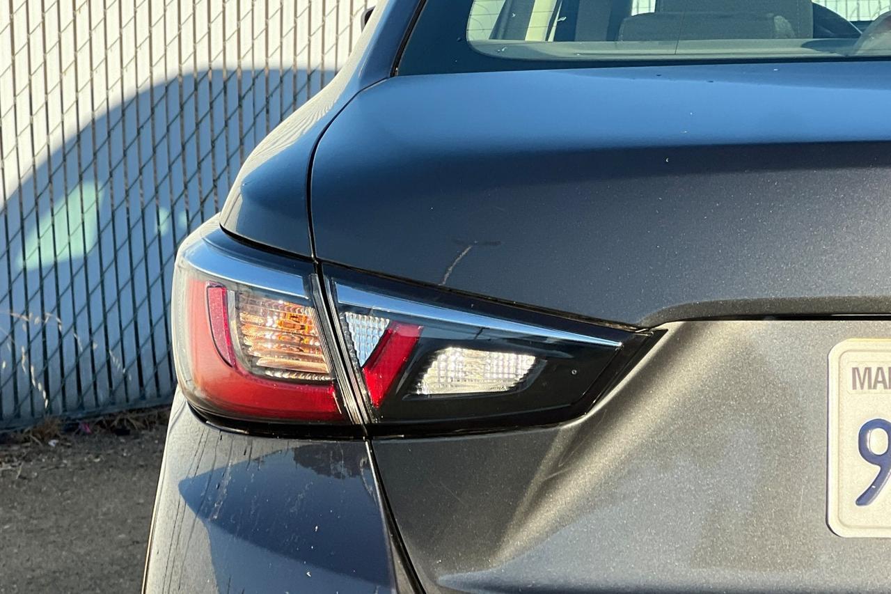 2018 Toyota Yaris iA Base Roseville CA
