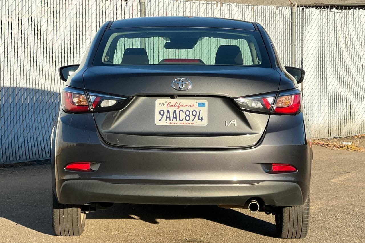 2018 Toyota Yaris iA Base Roseville CA