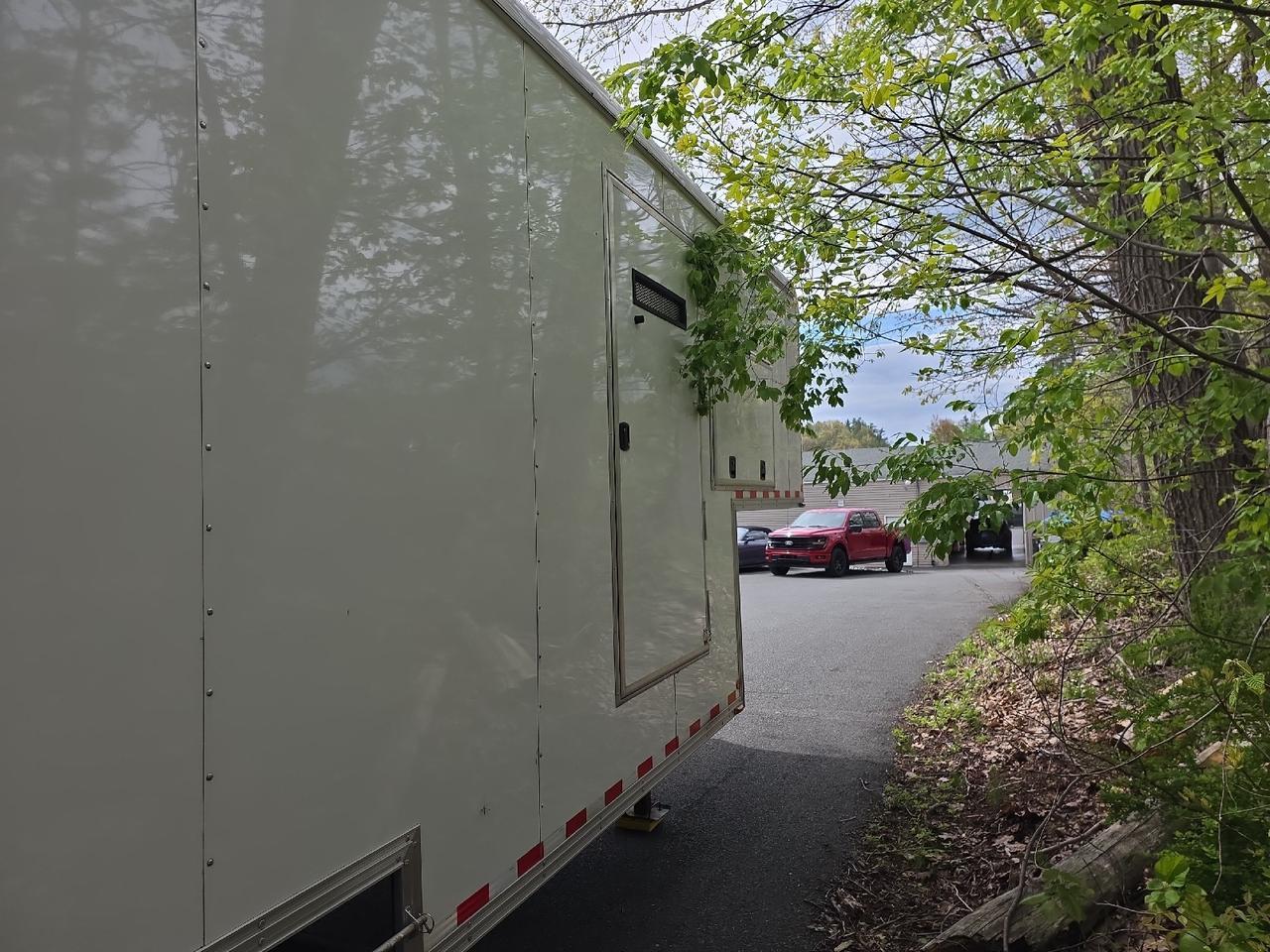 2018 Transport Custom Designs Enclosed 38Ft PGN38A212V Sand Lake NY