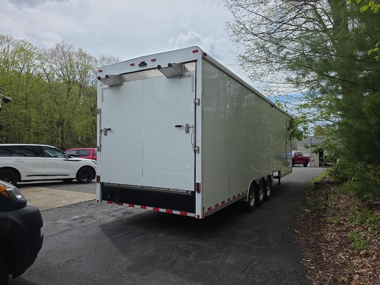 2018 Transport Custom Designs Enclosed 38Ft PGN38A212V Sand Lake NY
