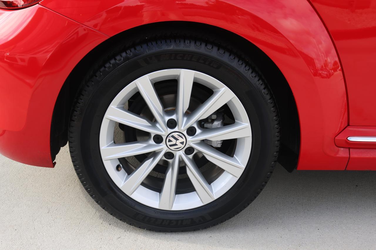 2018 VOLKSWAGEN BEETLE S Houston TX