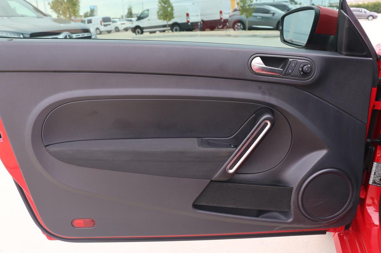 2018 VOLKSWAGEN BEETLE S Houston TX