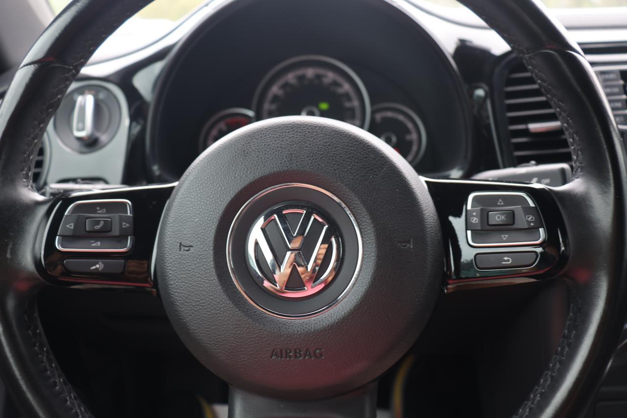 2018 VOLKSWAGEN BEETLE S Houston TX