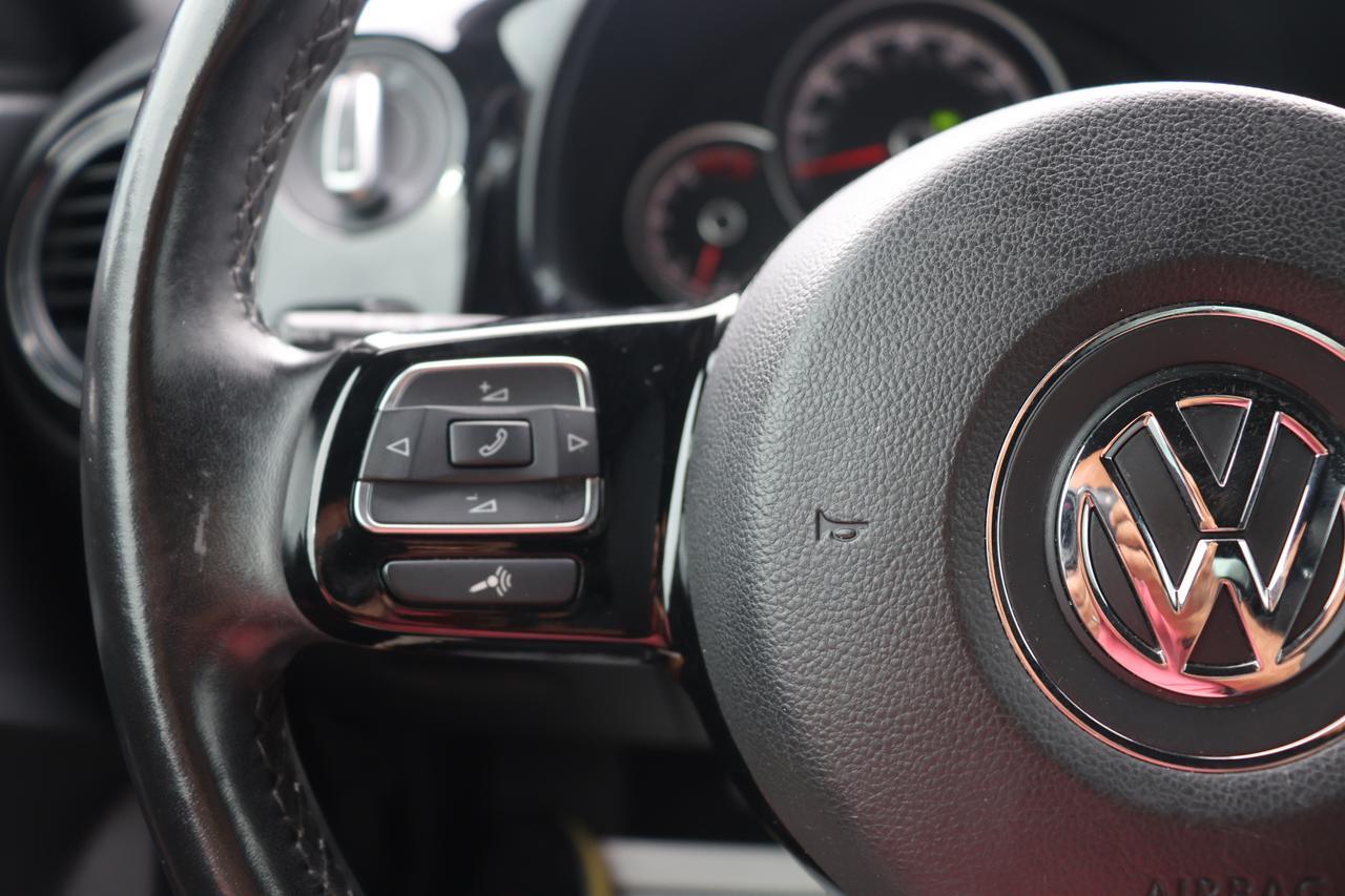 2018 VOLKSWAGEN BEETLE S Houston TX