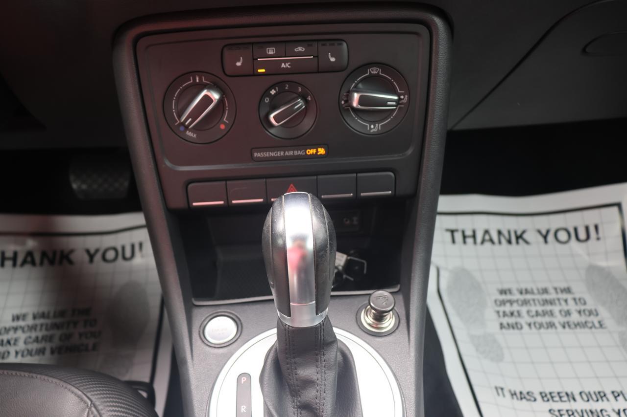 2018 VOLKSWAGEN BEETLE S Houston TX