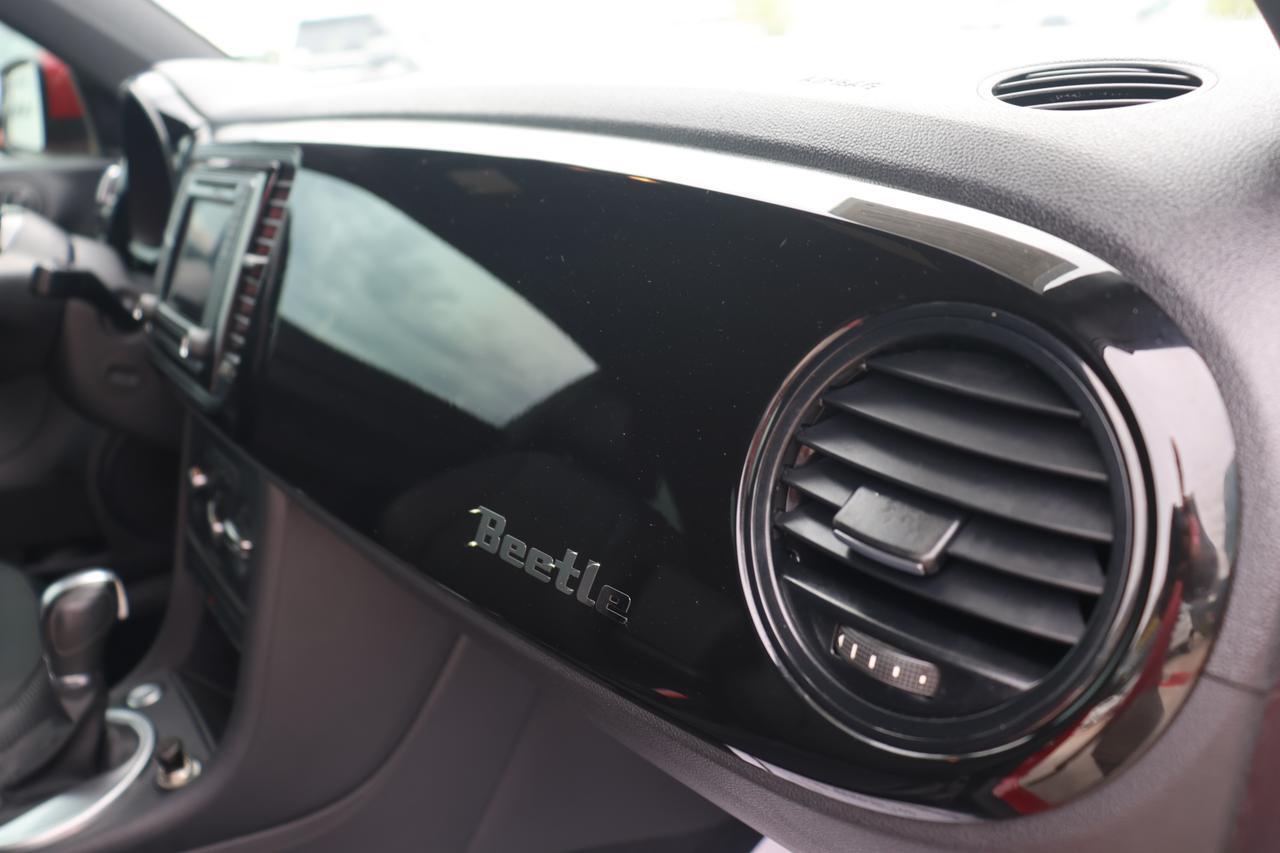 2018 VOLKSWAGEN BEETLE S Houston TX