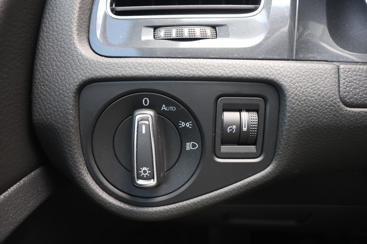 2018 VOLKSWAGEN GOLF S Houston TX