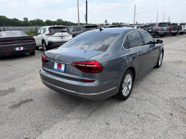 2018 VOLKSWAGEN PASSAT SE Grand Prairie TX