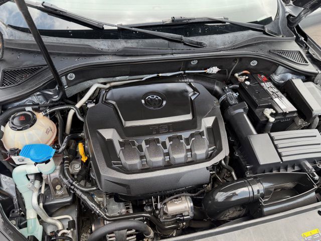 2018 VOLKSWAGEN PASSAT SE Grand Prairie TX