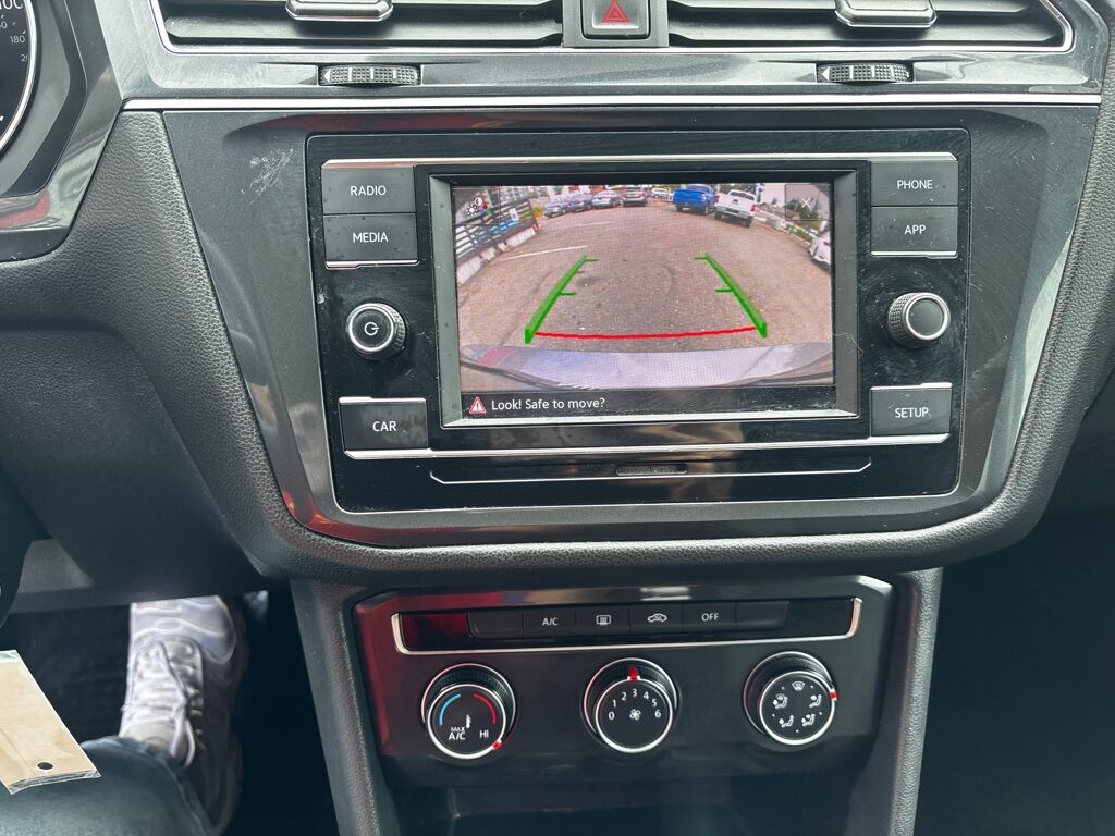 2018 VOLKSWAGEN TIGUAN 2.0T S Des Moines WA