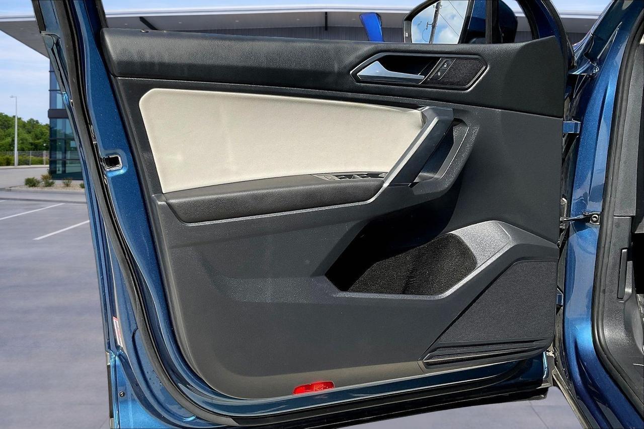 2018 VOLKSWAGEN TIGUAN SE Houston TX