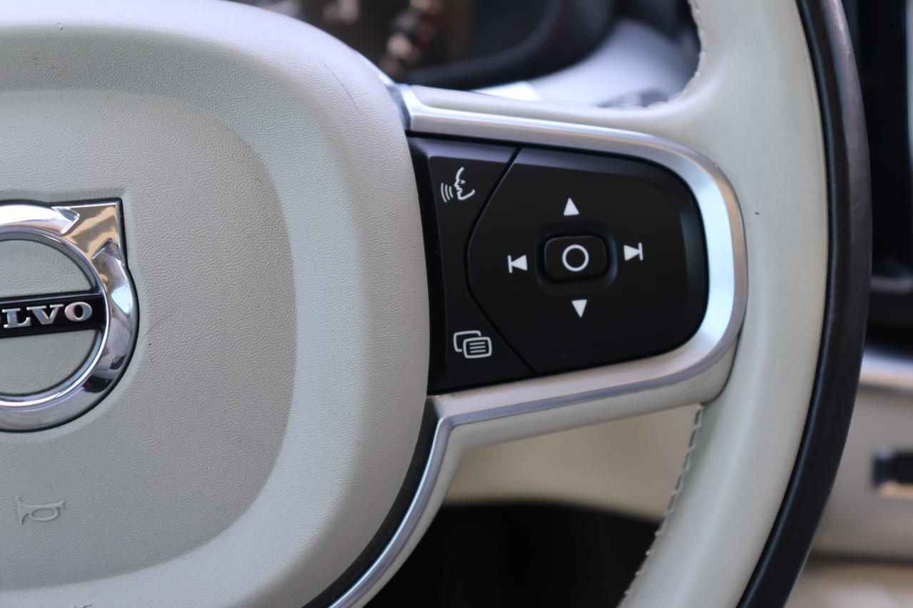2018 VOLVO XC60 T6 MOMENTUM Houston TX
