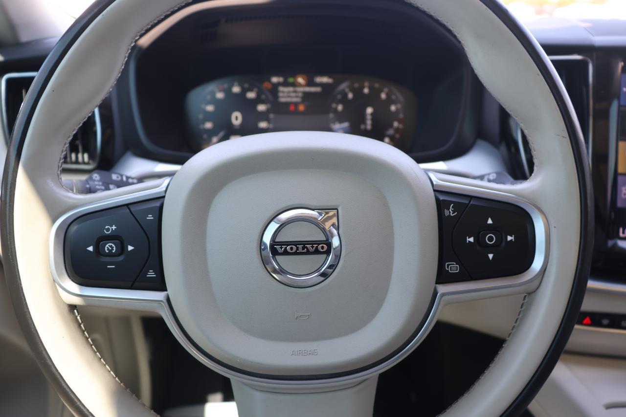 2018 VOLVO XC60 T6 MOMENTUM Houston TX