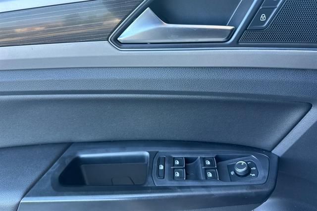 2018 Volkswagen Atlas 2.0T SE