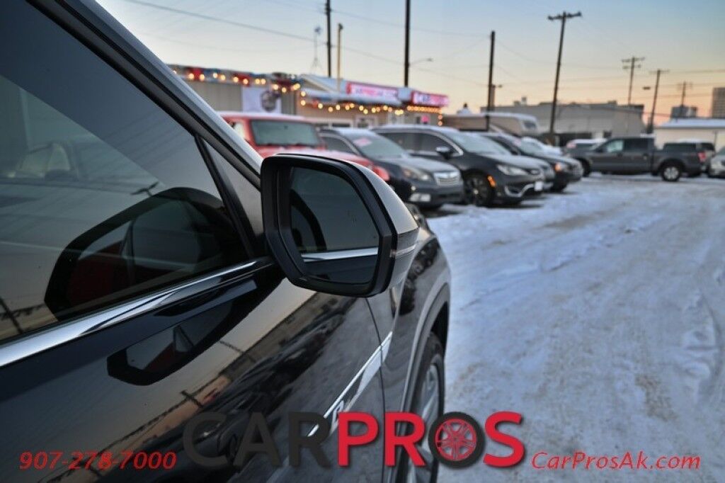 2018 Volkswagen Atlas 3.6L V6 SE w/Technology - All Wheel Drive - Power & Heated Leather Seats - 3rd Row - Seats 7 - Remote Start - Bluetooth - Backup Camera - Keyless Entry & Start - Tow Pkg Anchorage AK