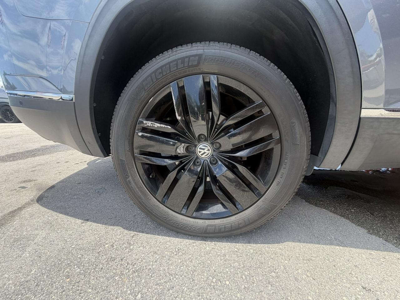 2018 Volkswagen Atlas 3.6L V6 SEL Premium Hollywood FL