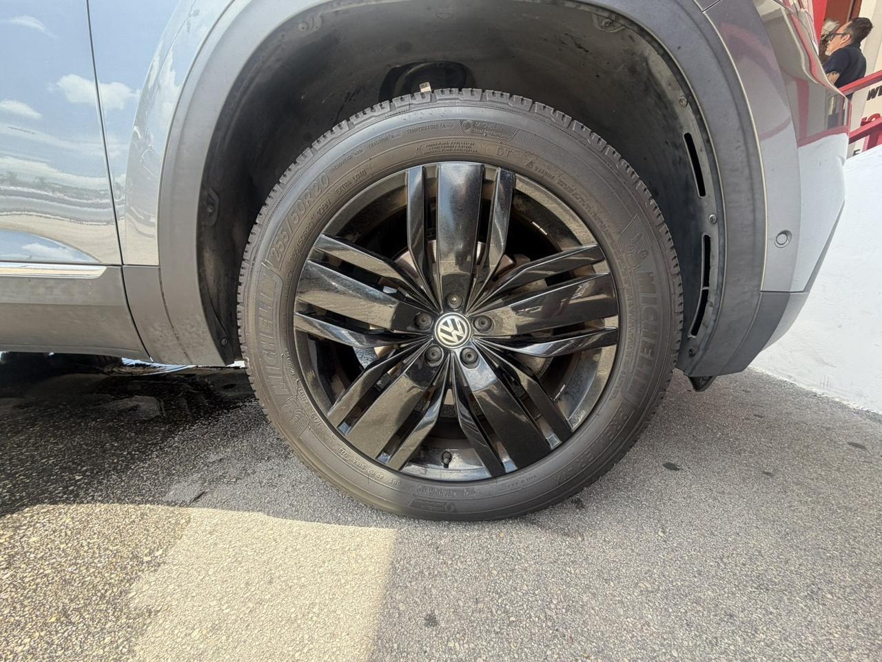 2018 Volkswagen Atlas 3.6L V6 SEL Premium Hollywood FL