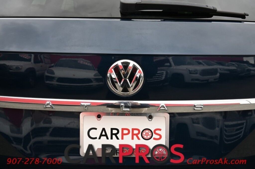 2018 Volkswagen Atlas S - AWD - Power Locks, Windows & Mirrors - Keyless Entry - Dual Climate Control - Bluetooth - Backup Camera - 3rd Row - Seats 7 - Luggage Rack - Aluminum Wheels - Tow Pkg Anchorage AK