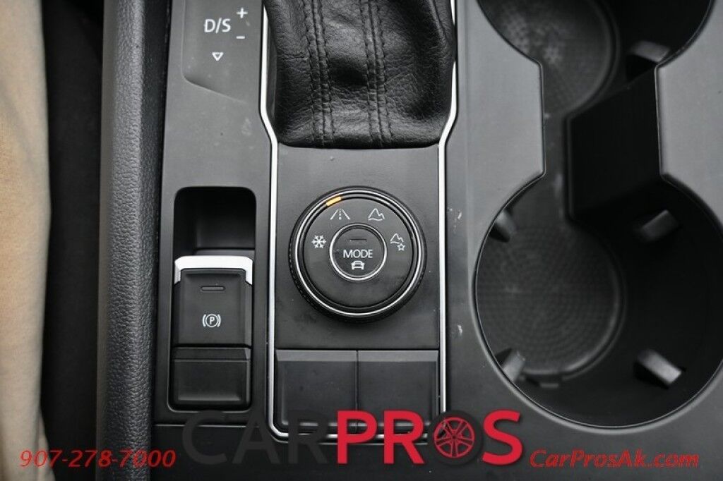 2018 Volkswagen Atlas S - AWD - Power Locks, Windows & Mirrors - Keyless Entry - Dual Climate Control - Bluetooth - Backup Camera - 3rd Row - Seats 7 - Luggage Rack - Aluminum Wheels - Tow Pkg Anchorage AK