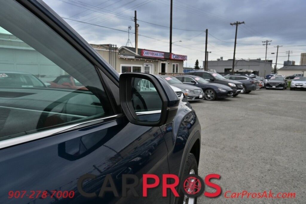 2018 Volkswagen Atlas S - AWD - Power Locks, Windows & Mirrors - Keyless Entry - Dual Climate Control - Bluetooth - Backup Camera - 3rd Row - Seats 7 - Luggage Rack - Aluminum Wheels - Tow Pkg Anchorage AK