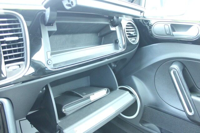 2018 Volkswagen BEETLE 2.0T DUNE Melbourne FL
