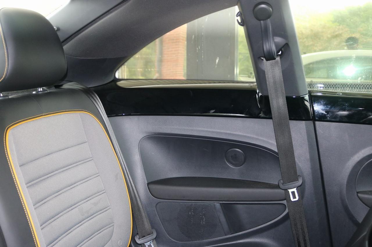 2018 Volkswagen Beetle 2.0T Dune Fredericksburg VA