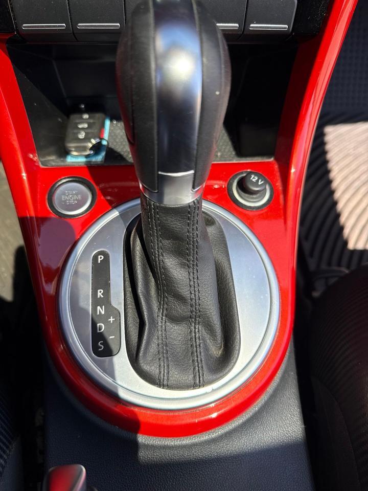 2018 Volkswagen Beetle 2.0T SE Bend OR