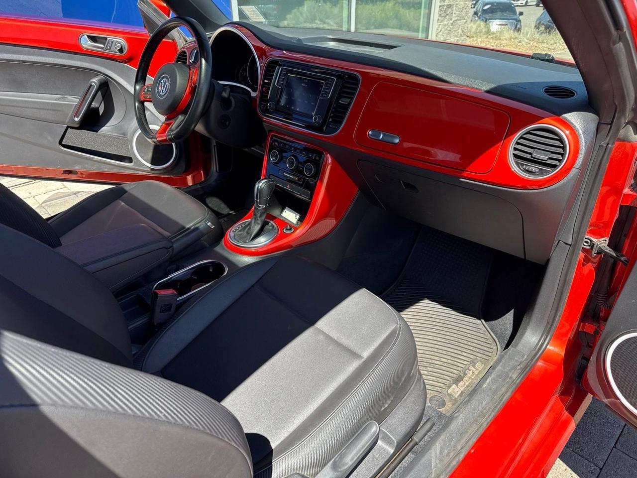 2018 Volkswagen Beetle 2.0T SE Bend OR