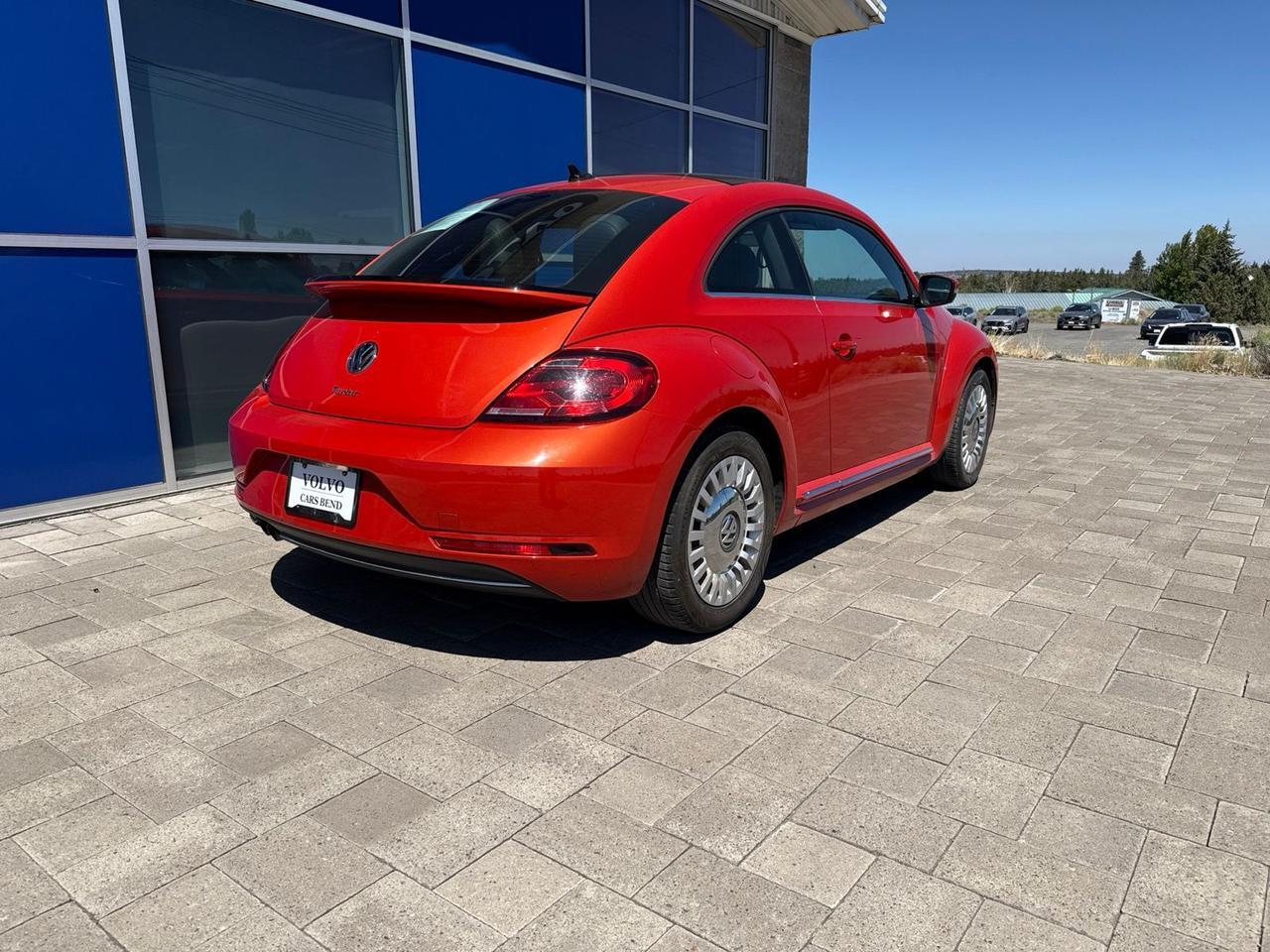 2018 Volkswagen Beetle 2.0T SE Bend OR