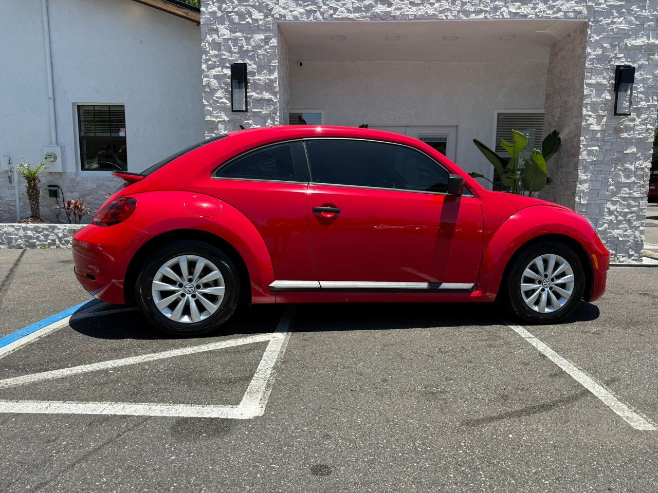 2018 Volkswagen Beetle S Auto Jacksonville FL