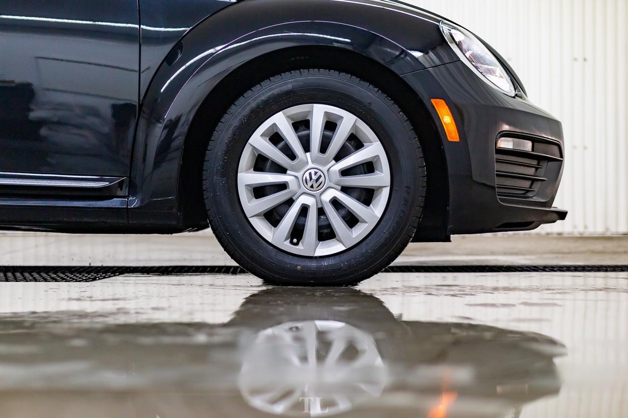2018 Volkswagen Beetle Trendline BCam Red Deer AB