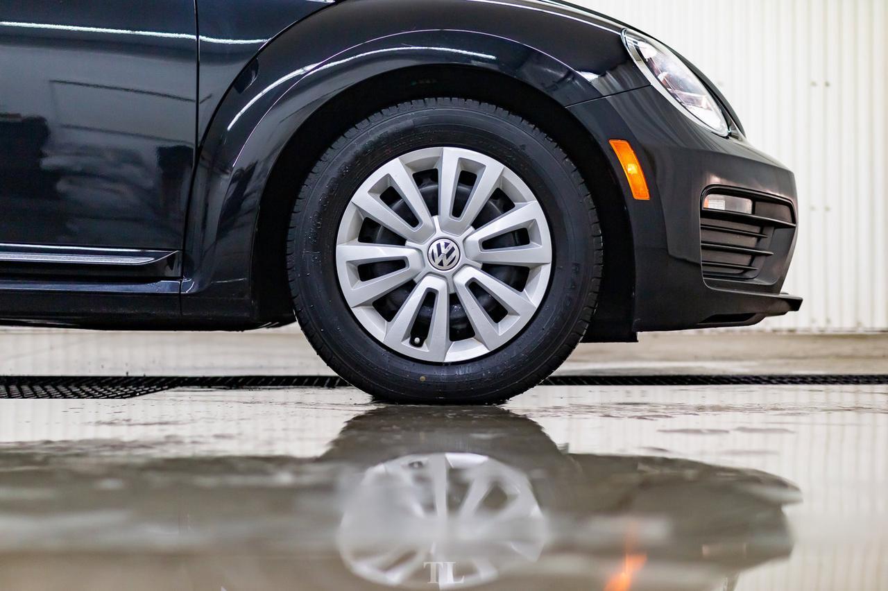 2018 Volkswagen Beetle Trendline BCam Red Deer AB