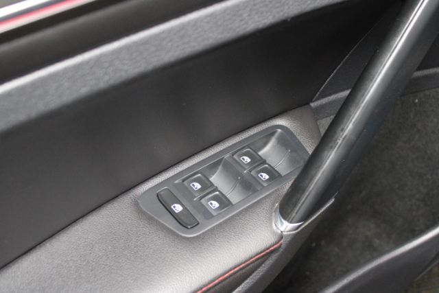 2018 Volkswagen Golf GTI 2.0T S | 2.0T SE | 2.0T Autobahn Chantilly VA