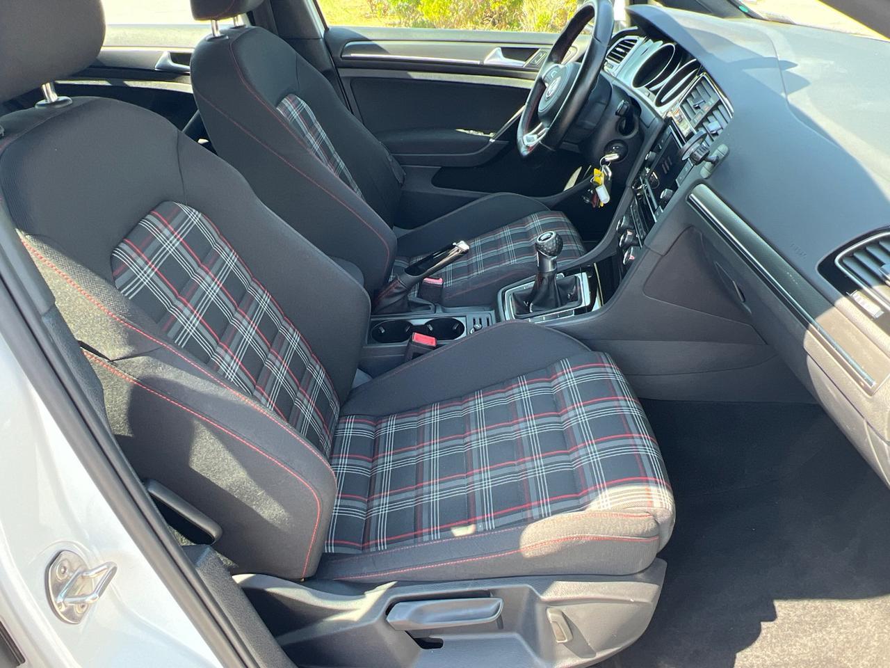 2018 Volkswagen Golf GTI 2.0T S Hagerstown MD