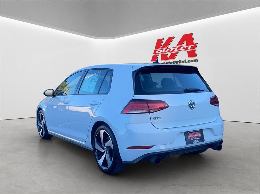 2018 Volkswagen Golf GTI SE Hatchback Sedan 4D