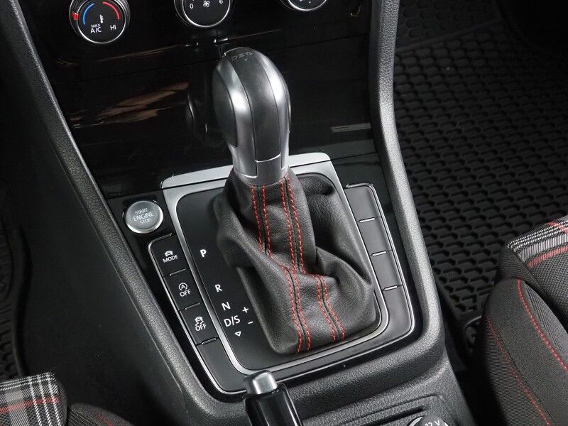 2018 Volkswagen Golf GTI SE *MOONROOF, BLIND SPOT ALERT, COLLISION ALERT w/BRAKING, BACKUP-CAMERA, COLOR TOUCHSCREEN, HEATED SEATS, KEYLESS ENTRY, LED HEADLIGHTS, ANDROID & APPLE Round Rock TX