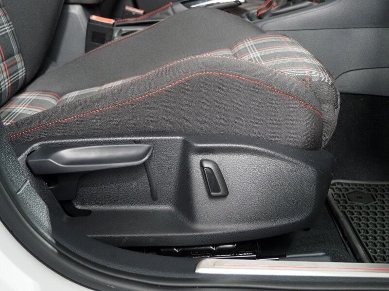 2018 Volkswagen Golf GTI SE *MOONROOF, BLIND SPOT ALERT, COLLISION ALERT w/BRAKING, BACKUP-CAMERA, COLOR TOUCHSCREEN, HEATED SEATS, KEYLESS ENTRY, LED HEADLIGHTS, ANDROID & APPLE Round Rock TX