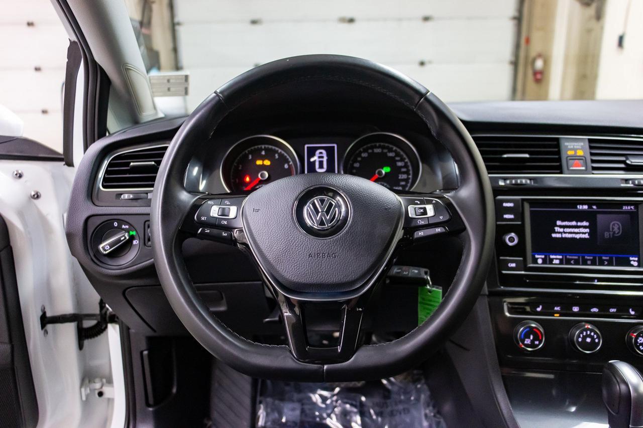 2018 Volkswagen Golf Hatchback Red Deer AB