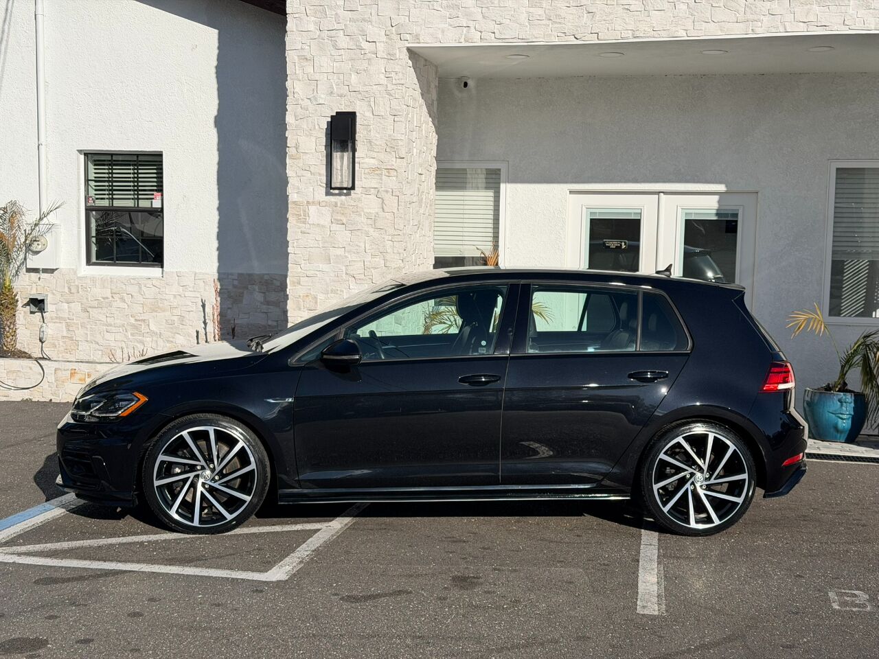 2018 Volkswagen Golf R 2.0T Manual w/DCC/Nav